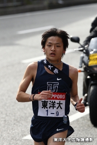 9区田中貴章選手（経済3年）区間賞.jpg