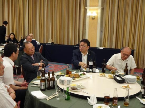 総会会食3.JPG