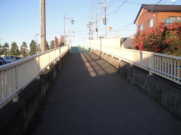 ６／Over Bridge（R17）.jpg